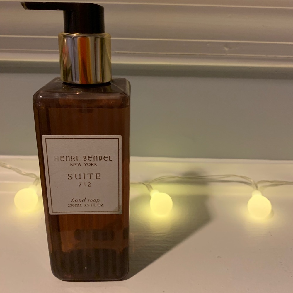 Henri Bendel suite 712 soap